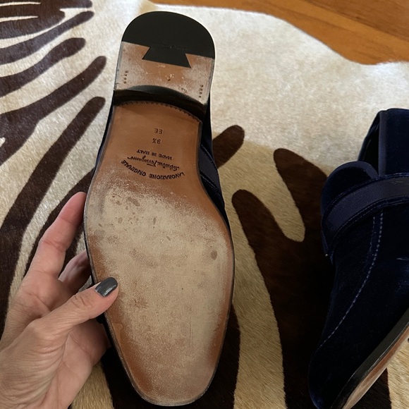 Salvatore Ferragamo Men's Navy Loafers 9.5 EE - Picture 5 of 10